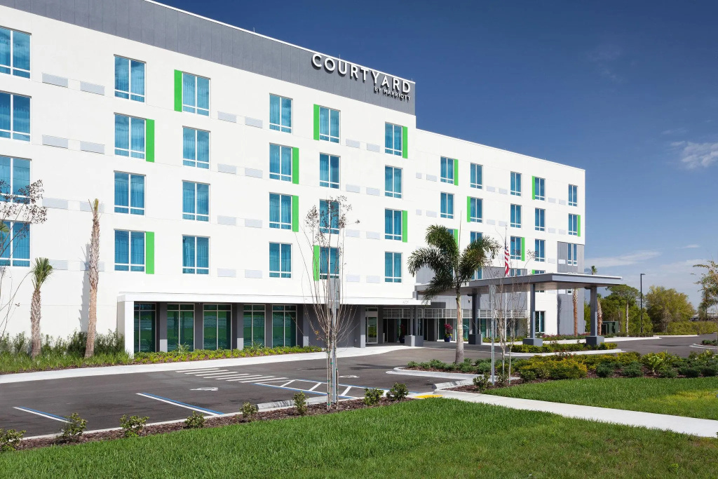 photo 1 of Courtyard by Marriott Winter Haven