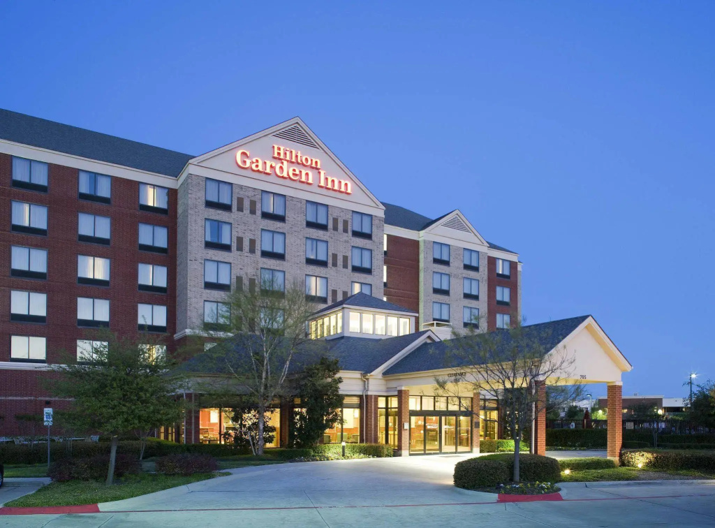 photo 1 of Courtyard by Marriott Dallas Arlington/Entertainment Dist