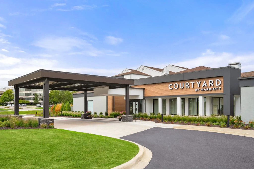 photo 1 of Courtyard by Marriott Detroit Livonia