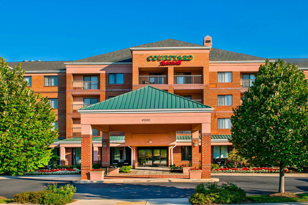 photo 1 of Courtyard by Marriott Dulles Town Center