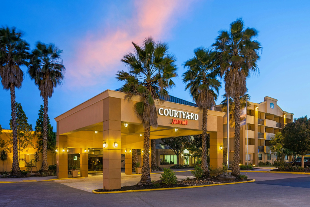 photo 1 of Courtyard by Marriott Fairfield Napa Valley Area