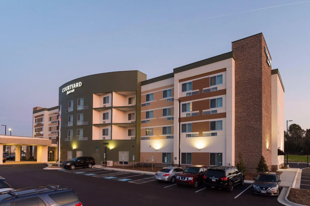 photo 1 of Courtyard By Marriott Fayetteville Fort Bragg Spring Lake