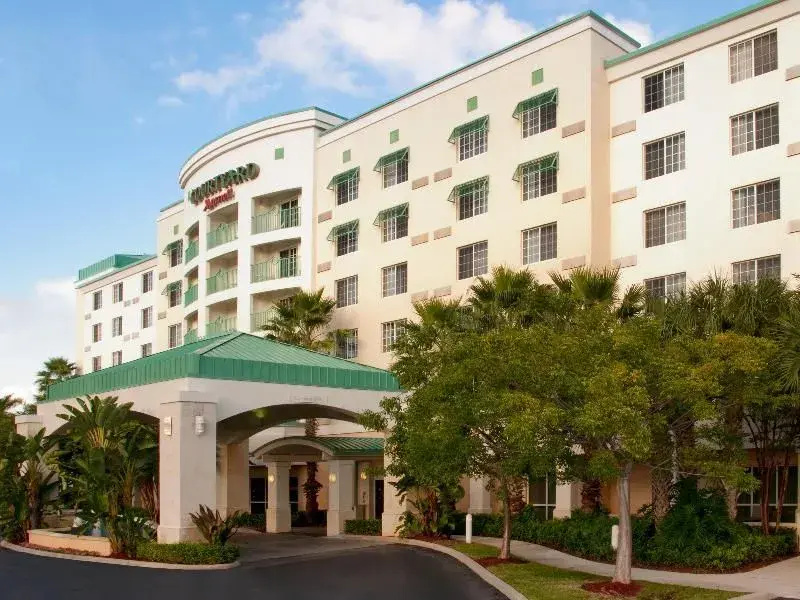 photo 1 of Courtyard Fort Lauderdale Airport & Cruise Port