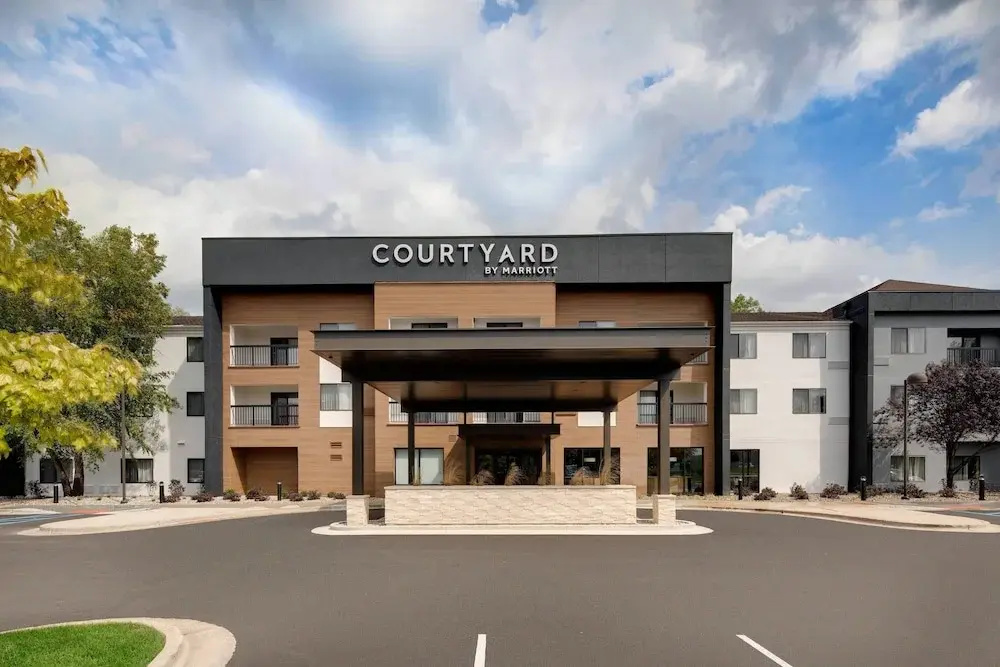 photo 1 of Courtyard Grand Rapids Airport