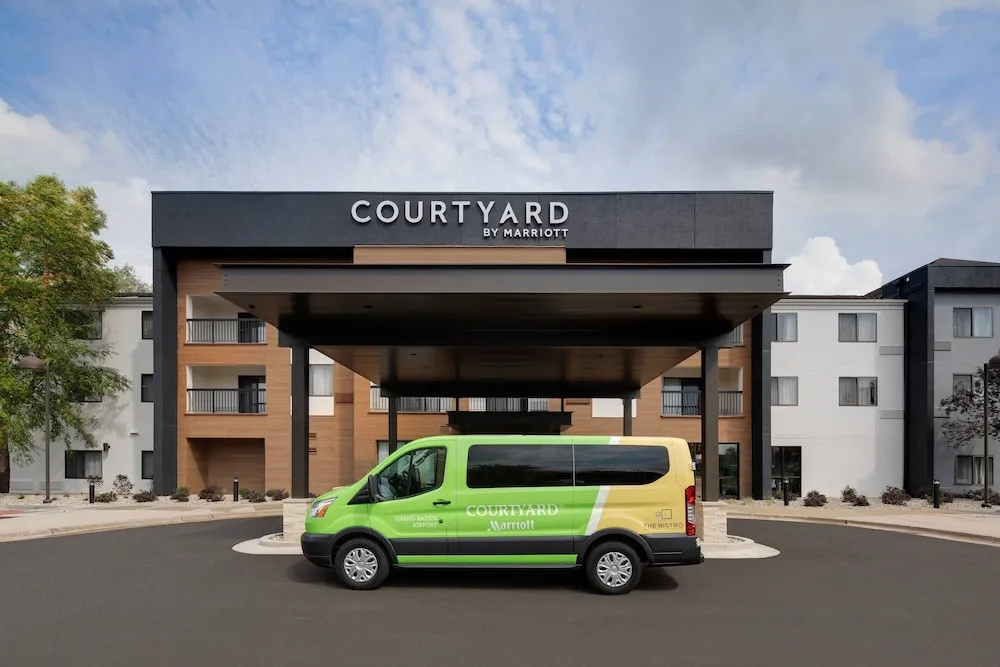 photo 1 of Courtyard Grand Rapids Airport