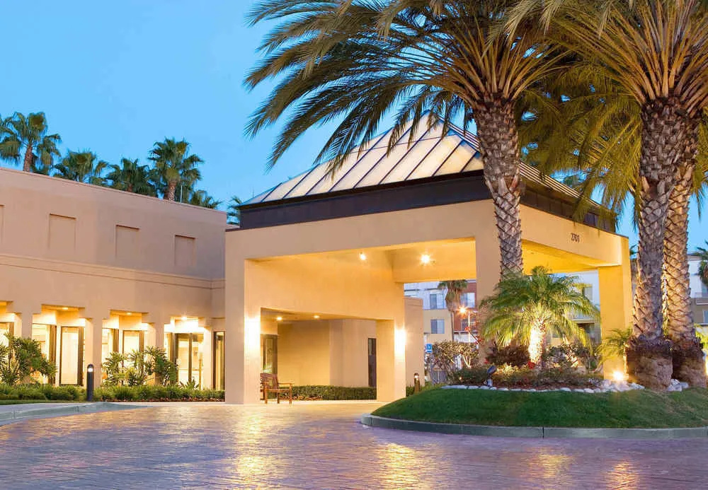photo 1 of Courtyard Irvine John Wayne Airport/Orange County