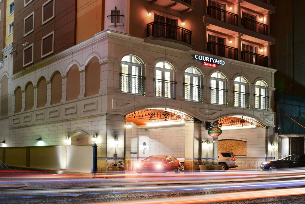 photo 1 of Courtyard Marriott Riverwalk