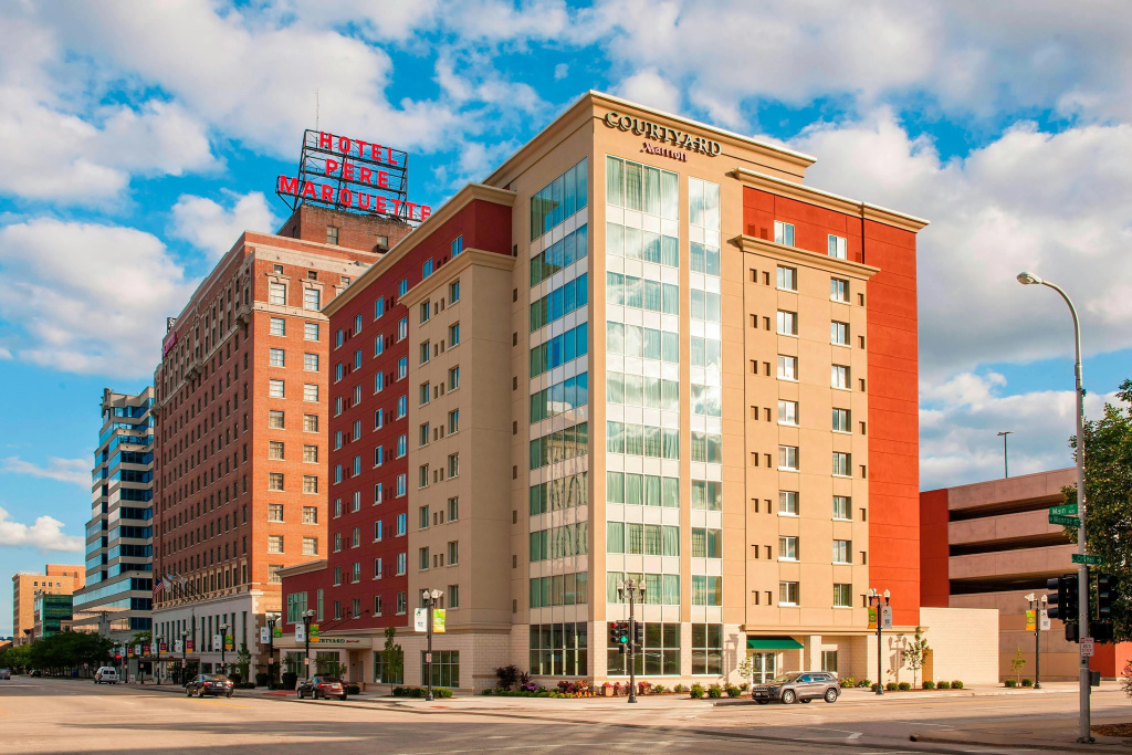 photo 1 of Courtyard Peoria Downtown