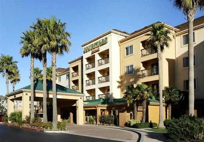 photo 1 of Courtyard Sf Airport/Oyster Point Waterfront