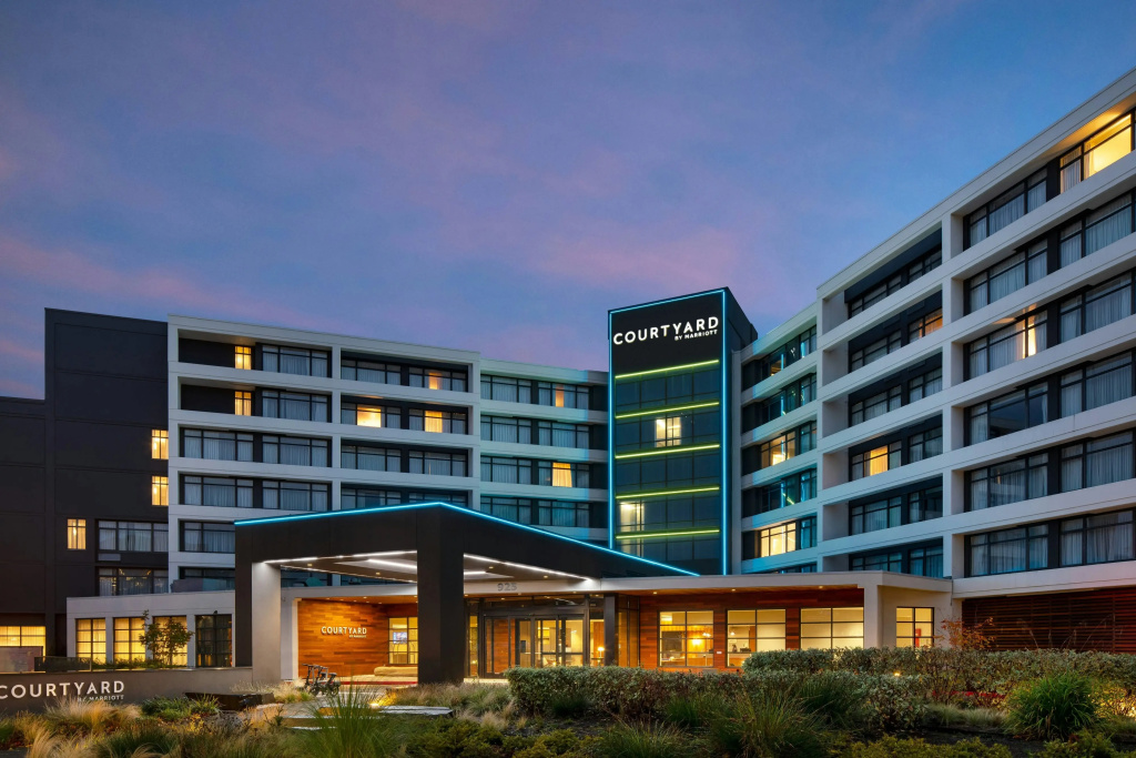 photo 1 of Courtyard by Marriott Seattle Downtown Lake Union