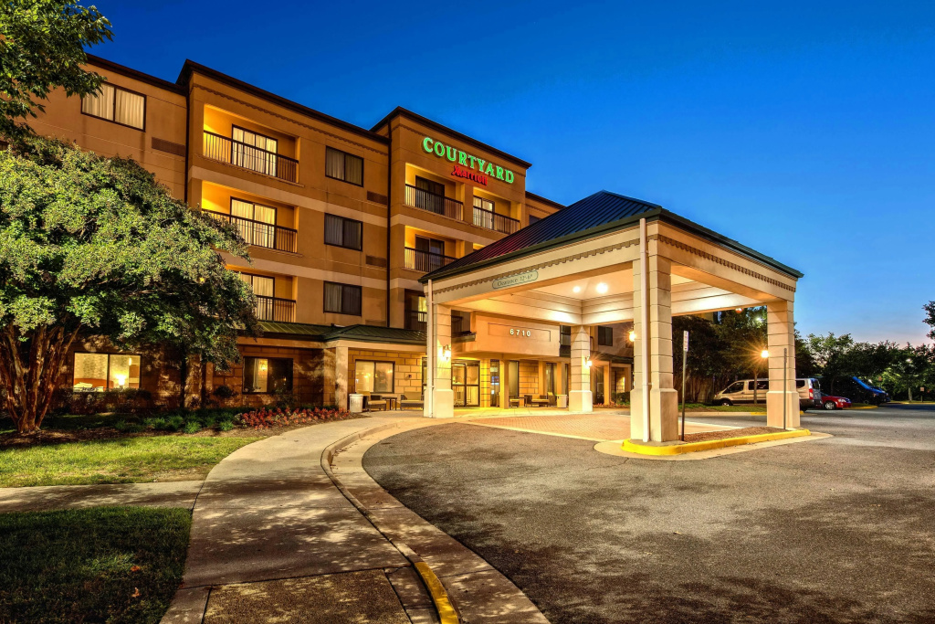 photo 1 of Courtyard by Marriott Springfield