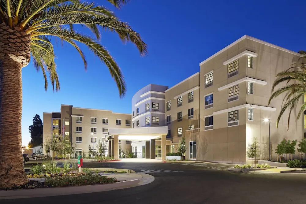 photo 1 of Courtyard Sunnyvale Mountain View