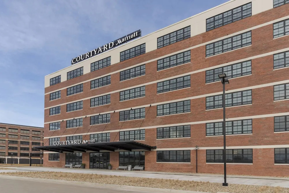 photo 1 of Courtyard Waterloo Cedar Falls