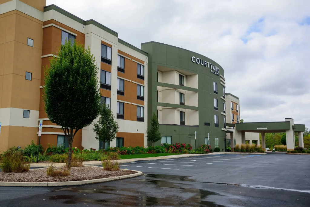 photo 1 of Courtyard by Marriott Wilkes-Barre Arena
