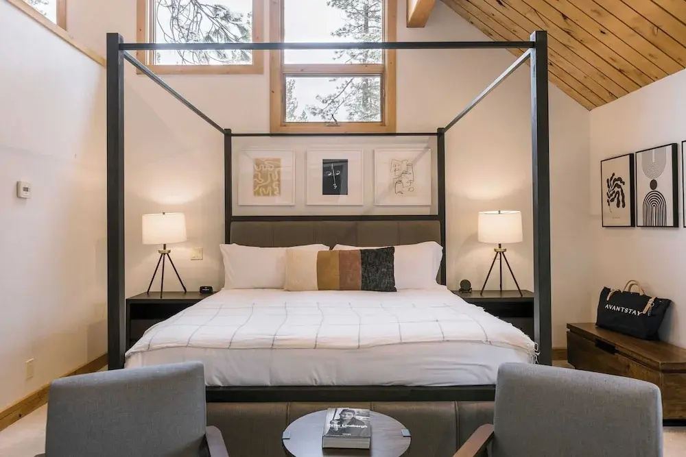 photo 1 of Coyote Moon by Avantstay Cabin W/sauna Mins From DT Truckee & Northstar