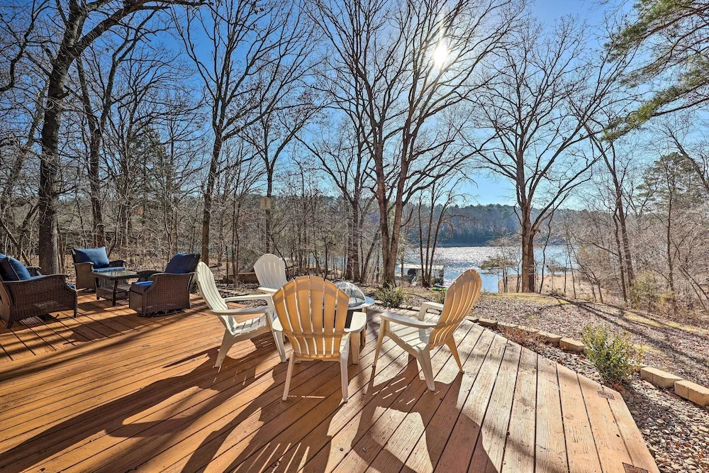 photo 1 of Cozy Beaver Lake Cabin w/ Waterfront View & Kayaks
