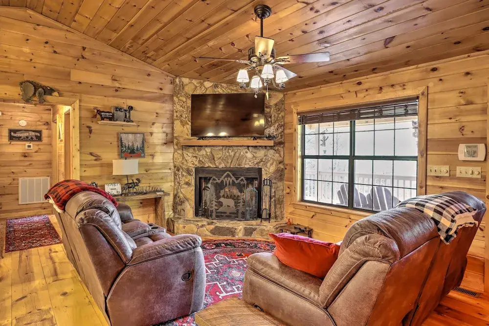 photo 1 of Cozy Cherry Log Cabin ~ 10 Mi to Mercier Orchards