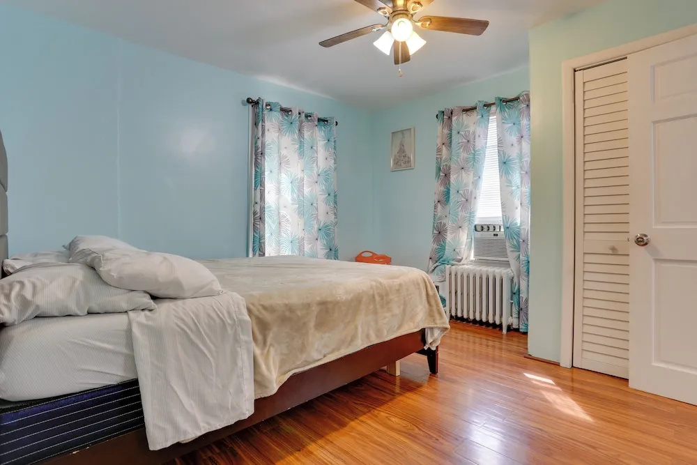 photo 1 of 8 Mi to Metlife Stadium: Pet-friendly Home w/ Yard