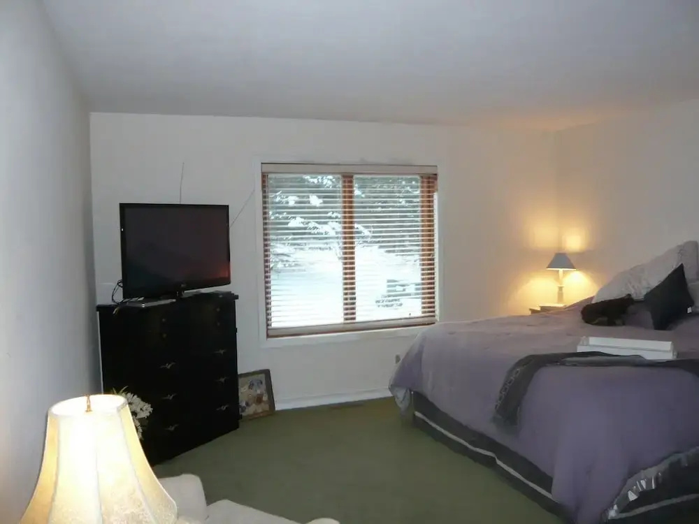 photo 1 of Cozy Cottage Close To Cloverleaf