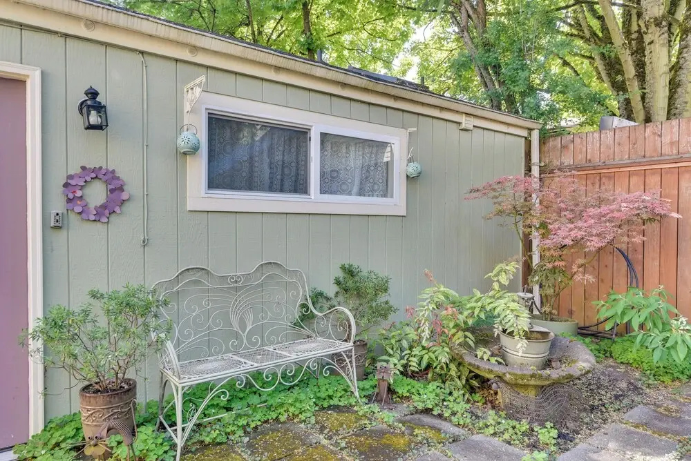 photo 1 of Cozy Portland Studio w/ Electric Fireplace