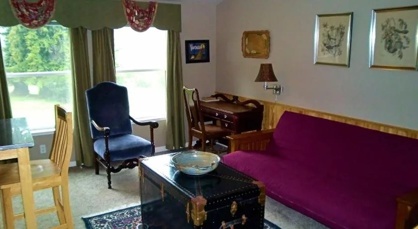 photo 1 of Creekside Inn & Resort
