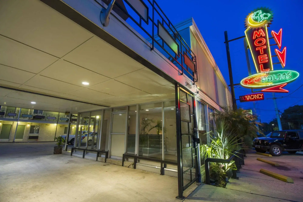 photo 1 of Crescent Palms Motel New Orleans