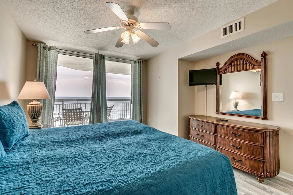 photo 1 of Crescent Shores N - 702 Apartment 3