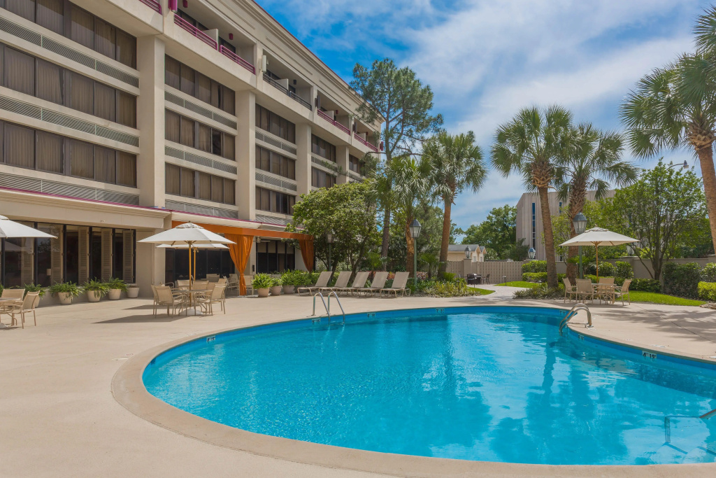photo 1 of Crowne Plaza Executive Center Baton Rouge by IHG