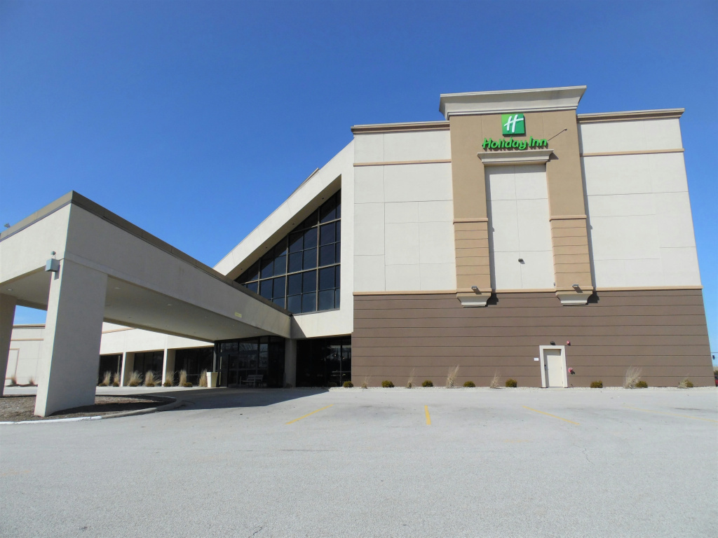 photo 1 of Holiday Inn Bloomington - Normal by IHG