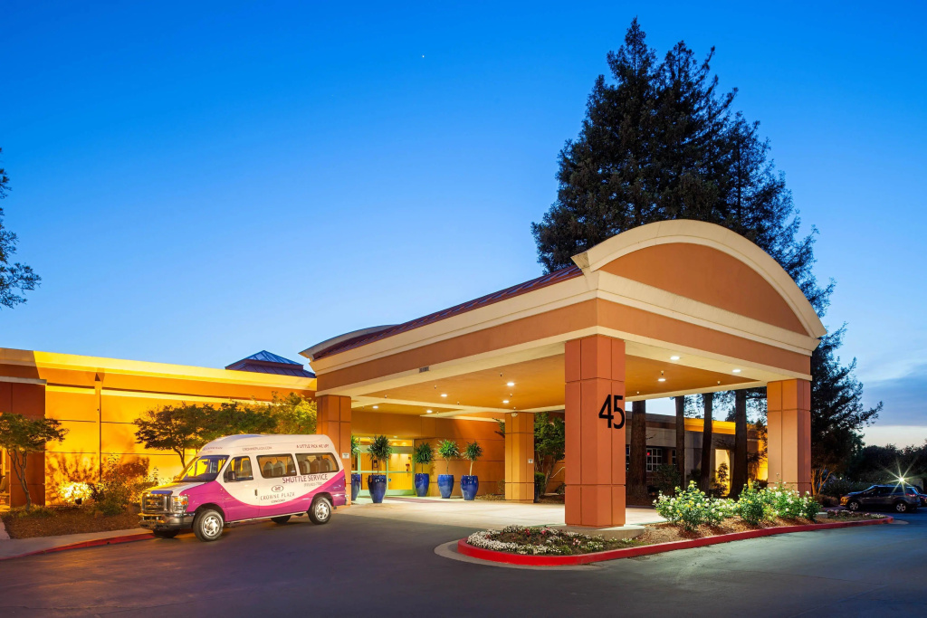photo 1 of Concord Plaza Hotel