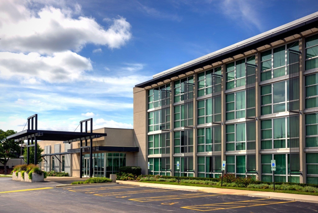 photo 1 of Crowne Plaza Lombard Downers Grove by IHG