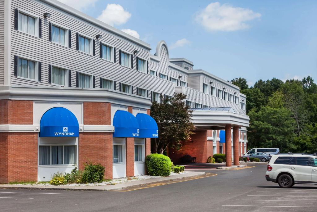 photo 1 of Wyndham Southbury