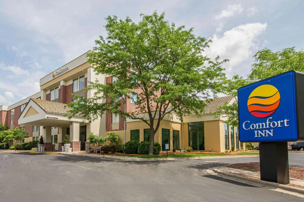 photo 1 of Fairfield by Marriott Inn & Suites Madison South
