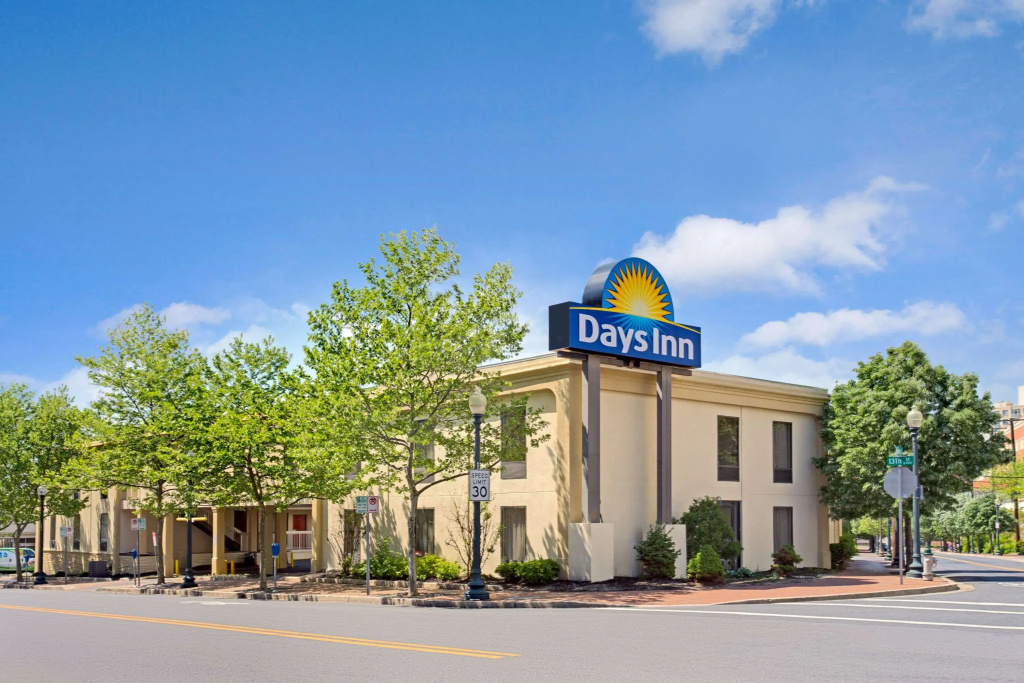 photo 1 of Days Inn by Wyndham Silver Spring