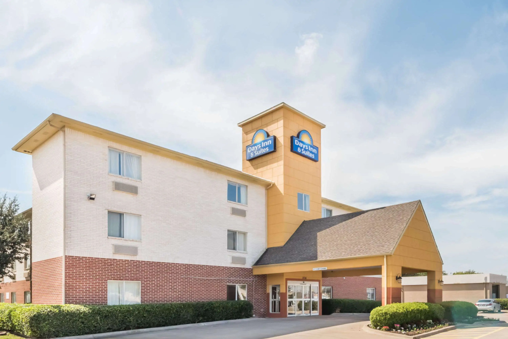 photo 1 of Days Inn & Suites by Wyndham Dallas