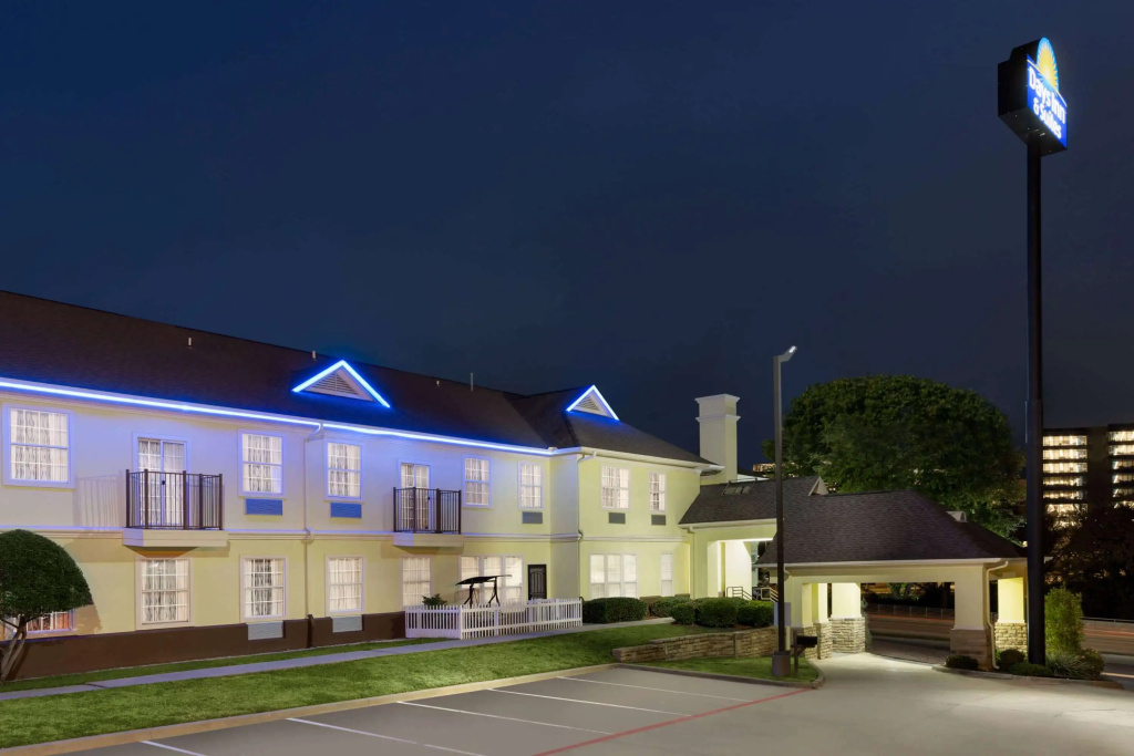 photo 1 of Days Inn & Suites by Wyndham Euless DFW Airport South