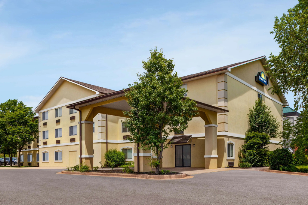 photo 1 of Days Inn by Wyndham Kansas City International Airport