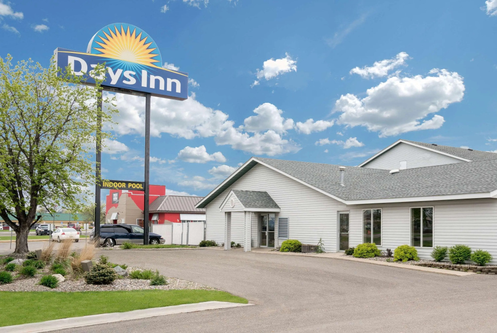 photo 1 of Relax Inn