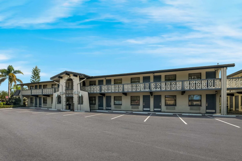 photo 1 of Quality Inn & Suites Altamonte Springs Orlando-North