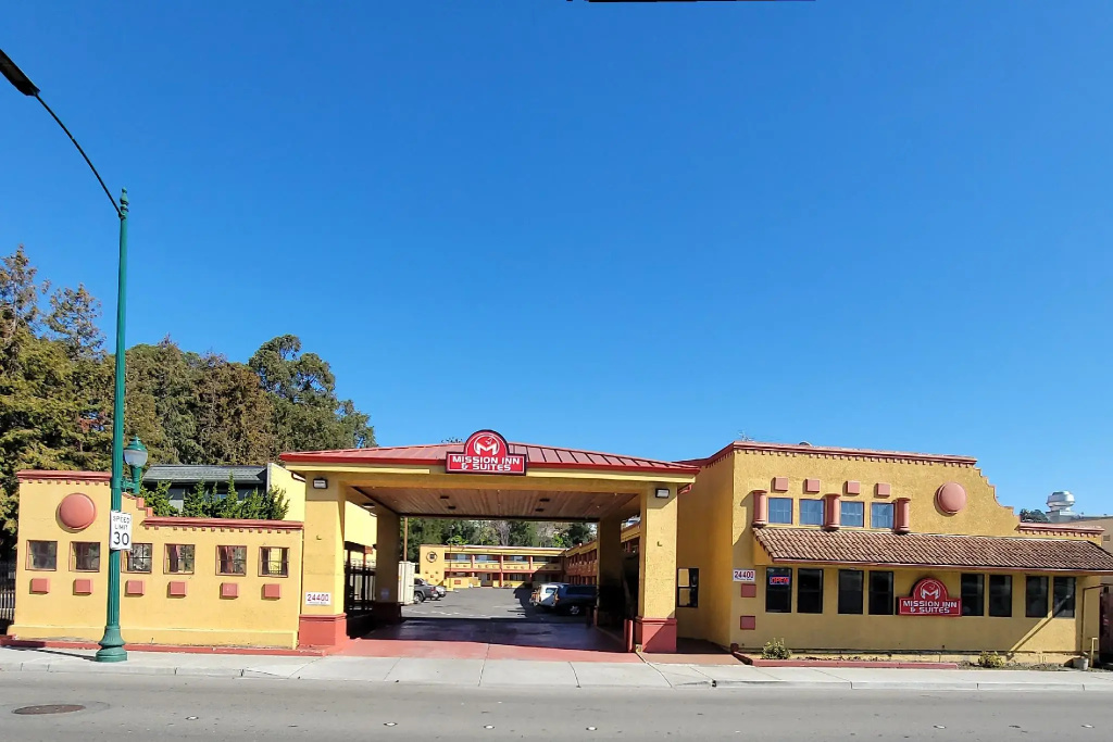 photo 1 of Mission Inn and Suites