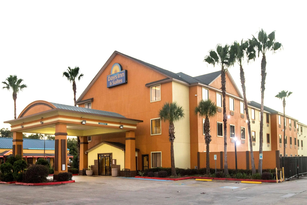 photo 1 of Days Inn & Suites by Wyndham Houston North/Aldine