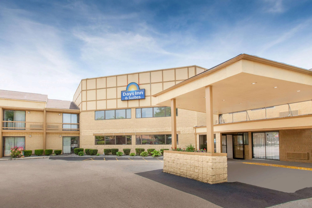 photo 1 of Days Inn & Suites by Wyndham Madison Heights MI