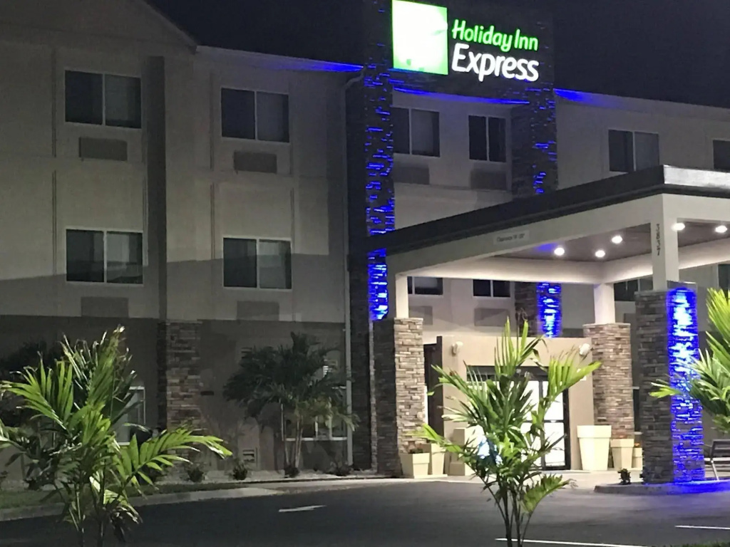 photo 1 of Holiday Inn Express Naples South I-75 by IHG