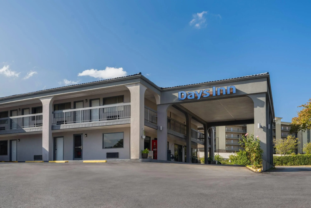 photo 1 of Days Inn by Wyndham Anderson