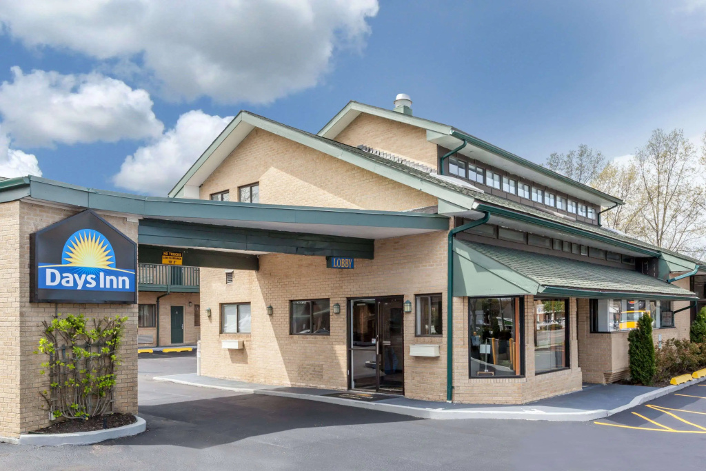 photo 1 of Days Inn by Wyndham Woodbury Long Island