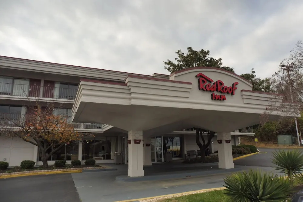 photo 1 of Red Roof Inn Baltimore South - Glen Burnie