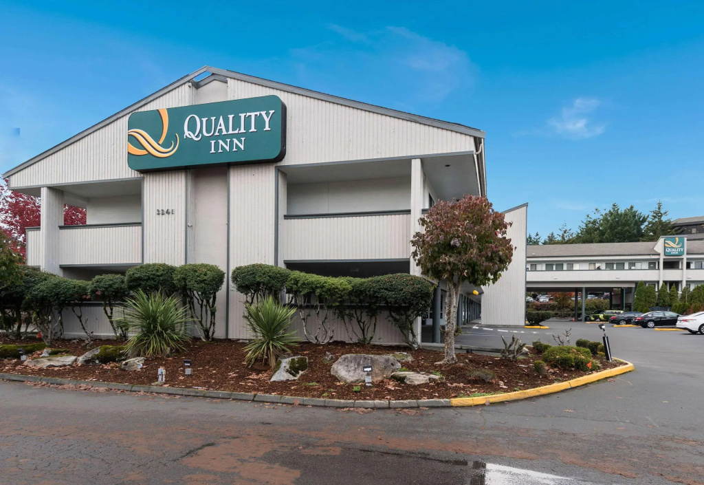 photo 1 of Quality Inn Bellevue