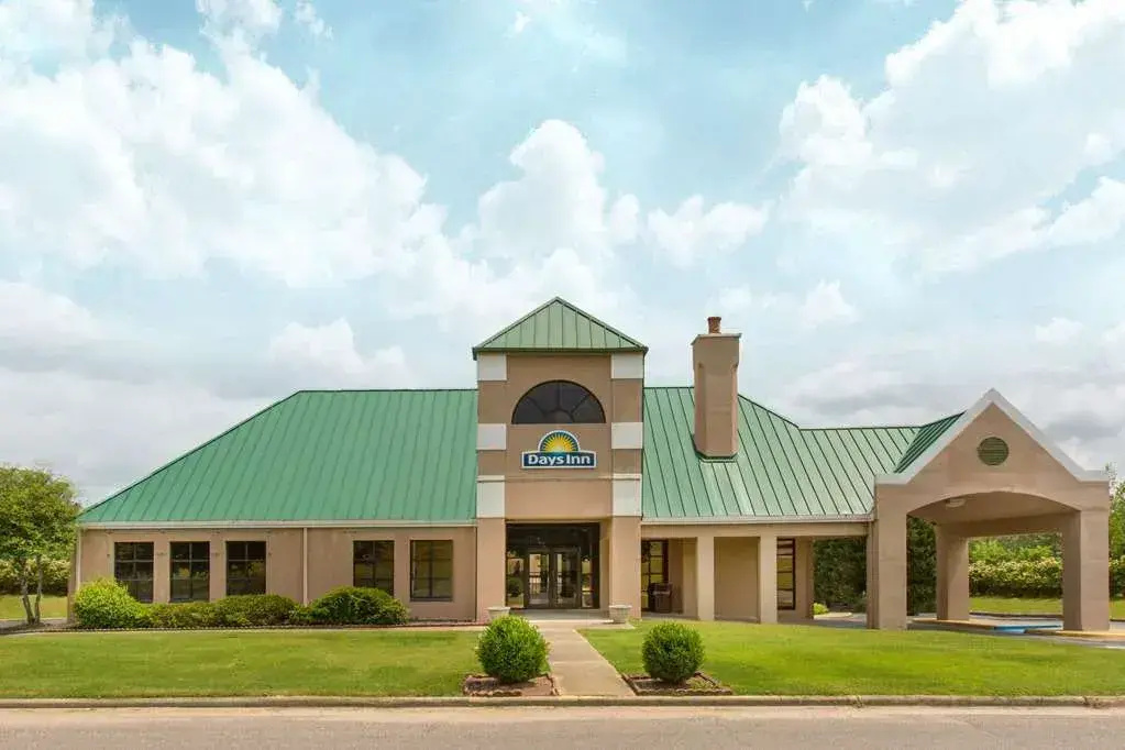photo 1 of Days Inn Birmingham/Summit Mall