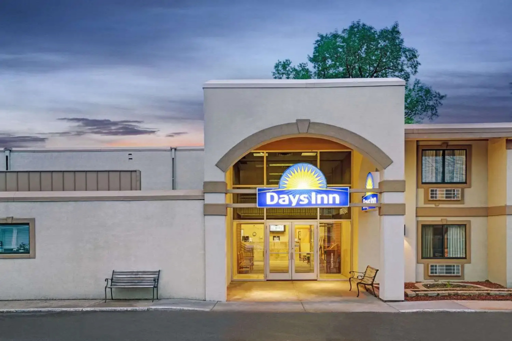 photo 1 of Days Inn by Wyndham Bloomington West