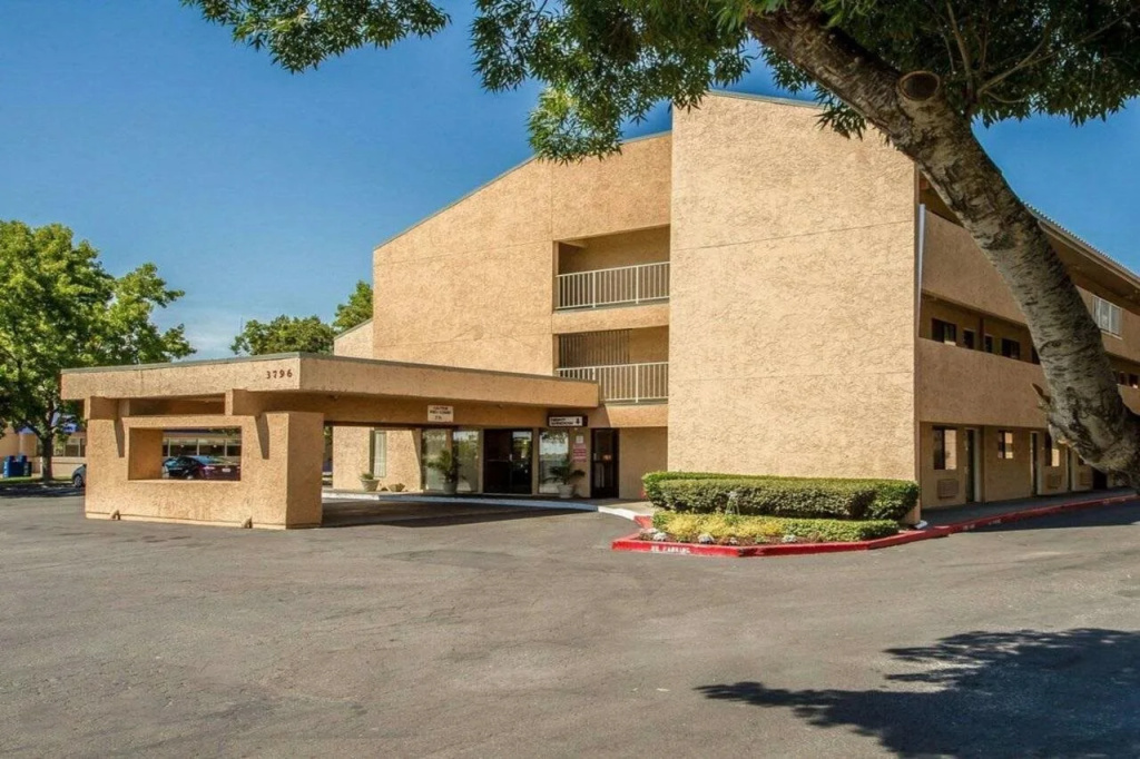 photo 1 of Days Inn Buena Park